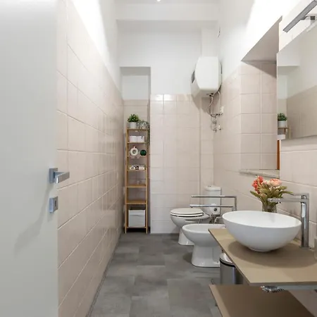 Con Tetti Affrescati A Centro *