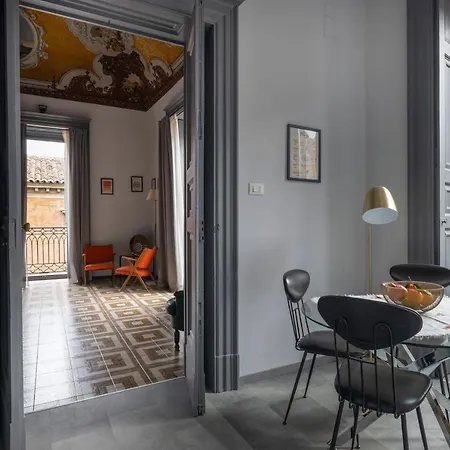Apartment Con Tetti Affrescati A Centro Catania