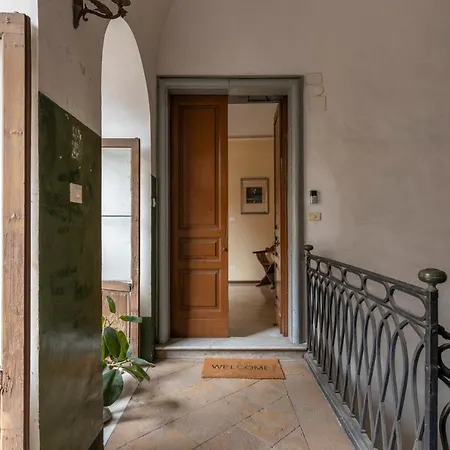 Con Tetti Affrescati A Centro Apartment
