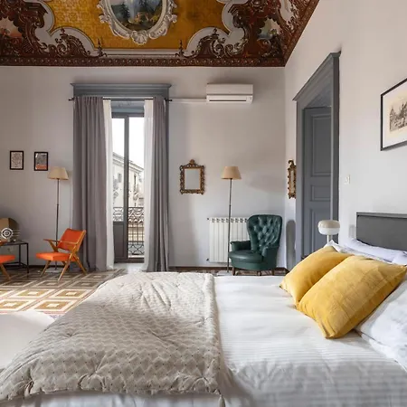 Apartment Con Tetti Affrescati A Centro Catania