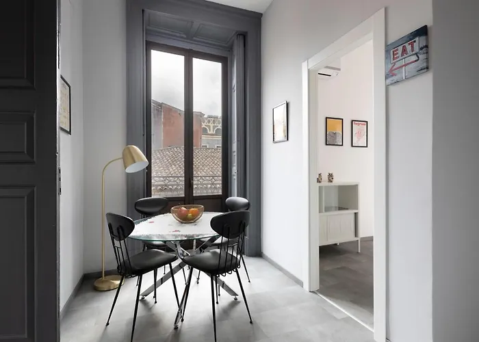 Apartment Con Tetti Affrescati A Centro Catania